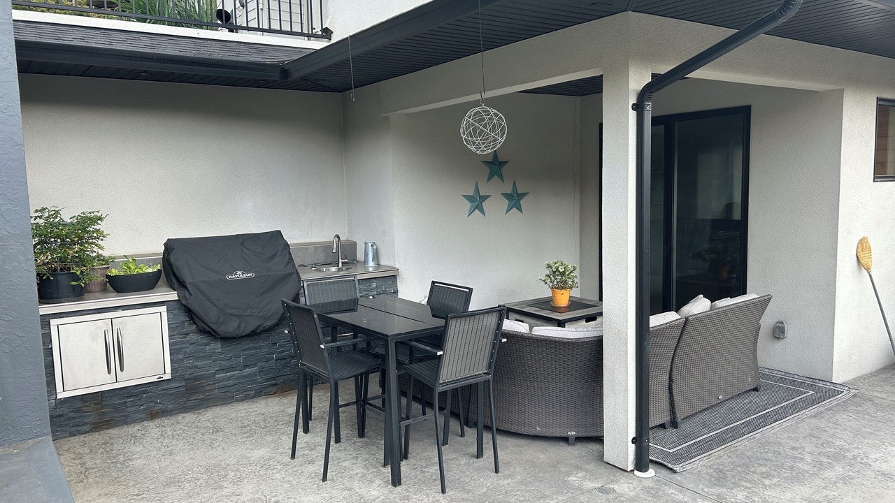 Photo of Outdoor in North Glenmore