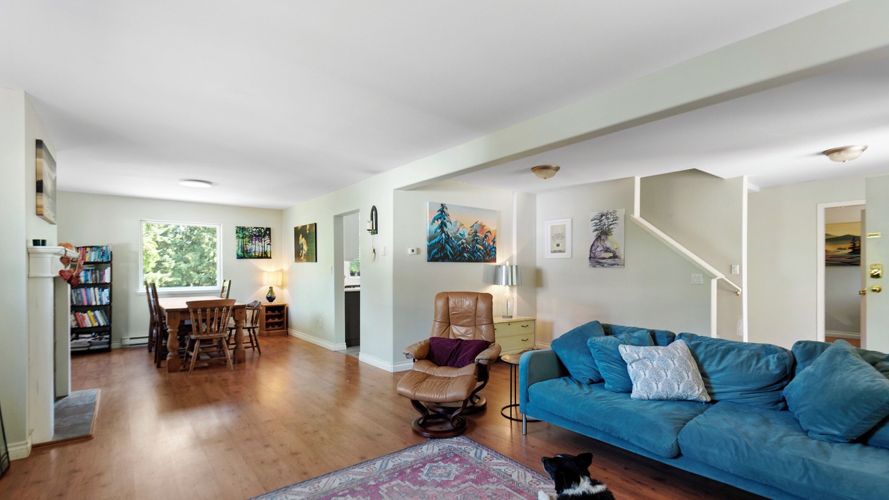 Photo of Livingroom in Shawnigan Lake