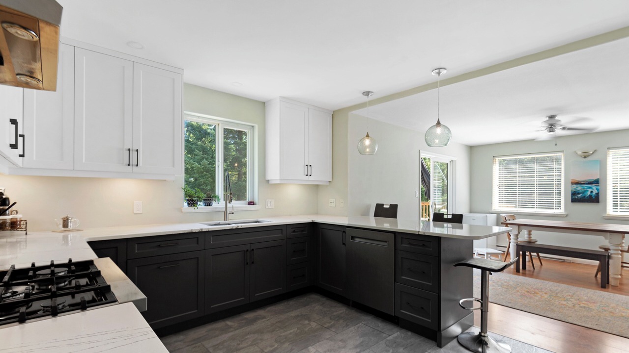 Photo of Kitchen in Shawnigan Lake
