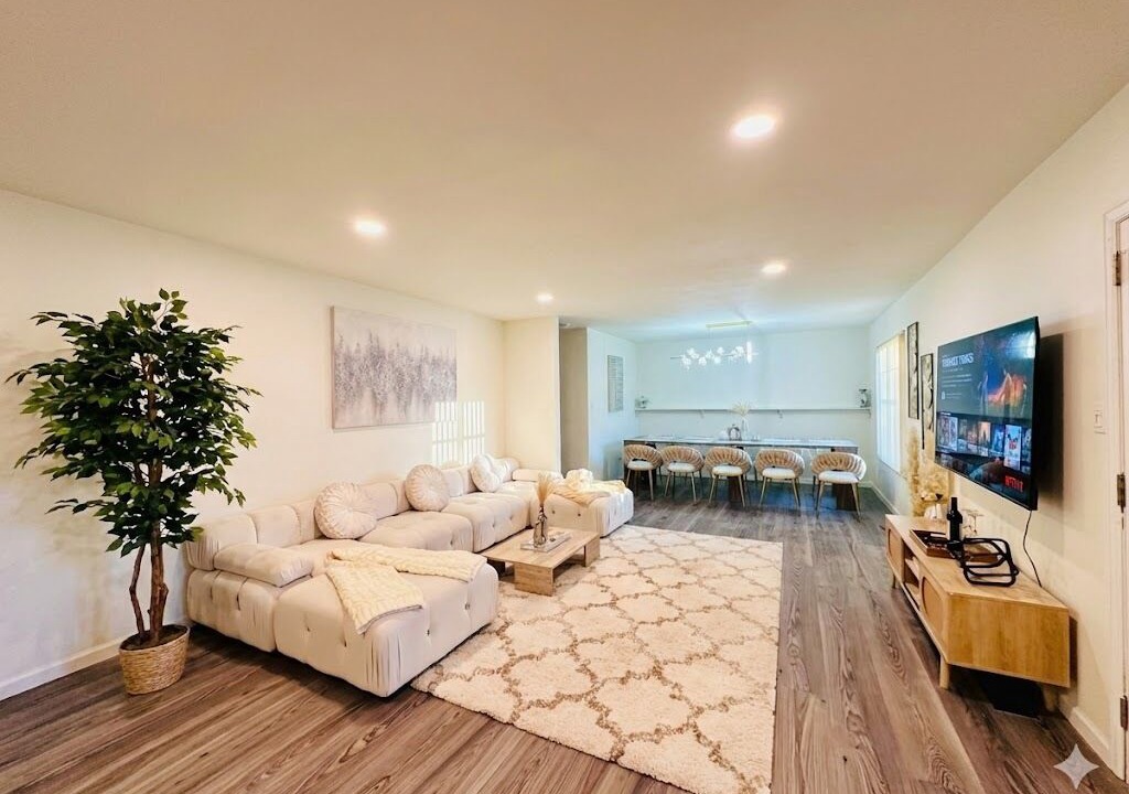 Photo of Livingroom in Castlewood