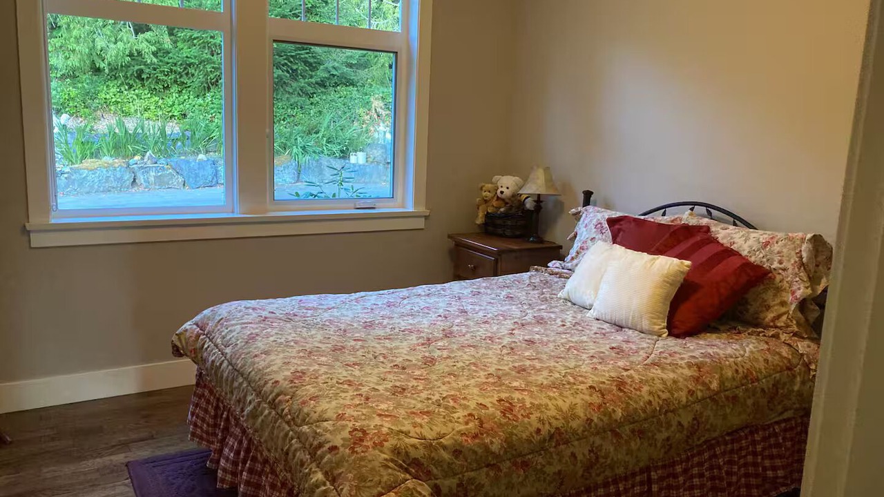Photo of Bedroom in Shawnigan Lake