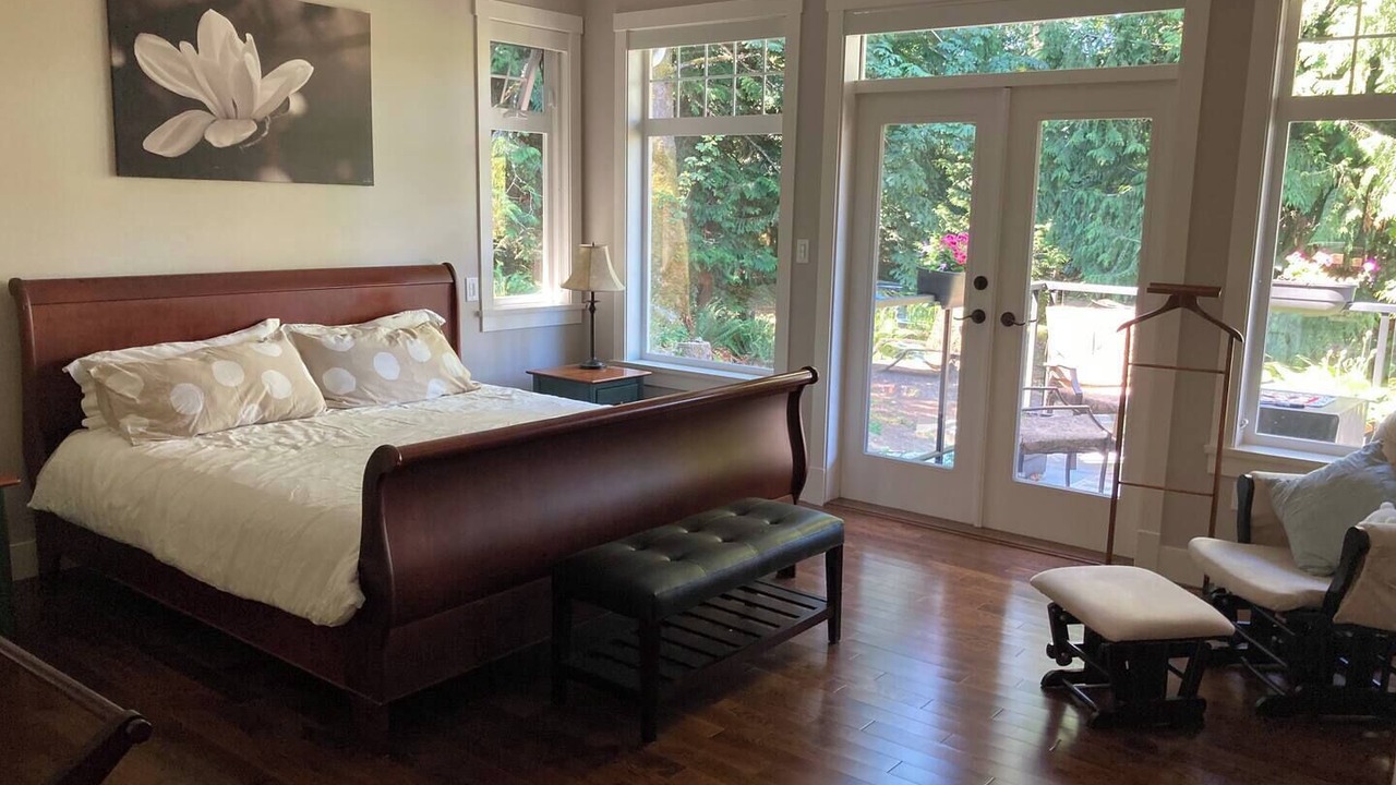 Photo of Bedroom in Shawnigan Lake