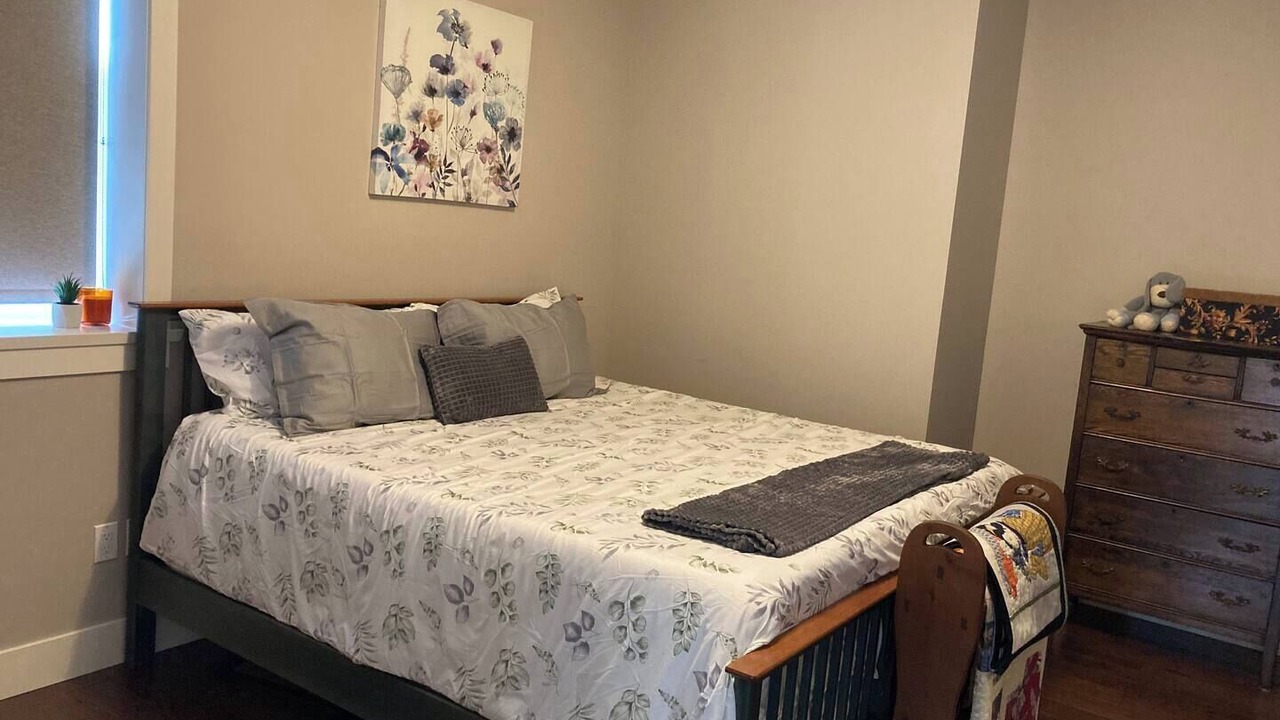 Photo of Bedroom in Shawnigan Lake