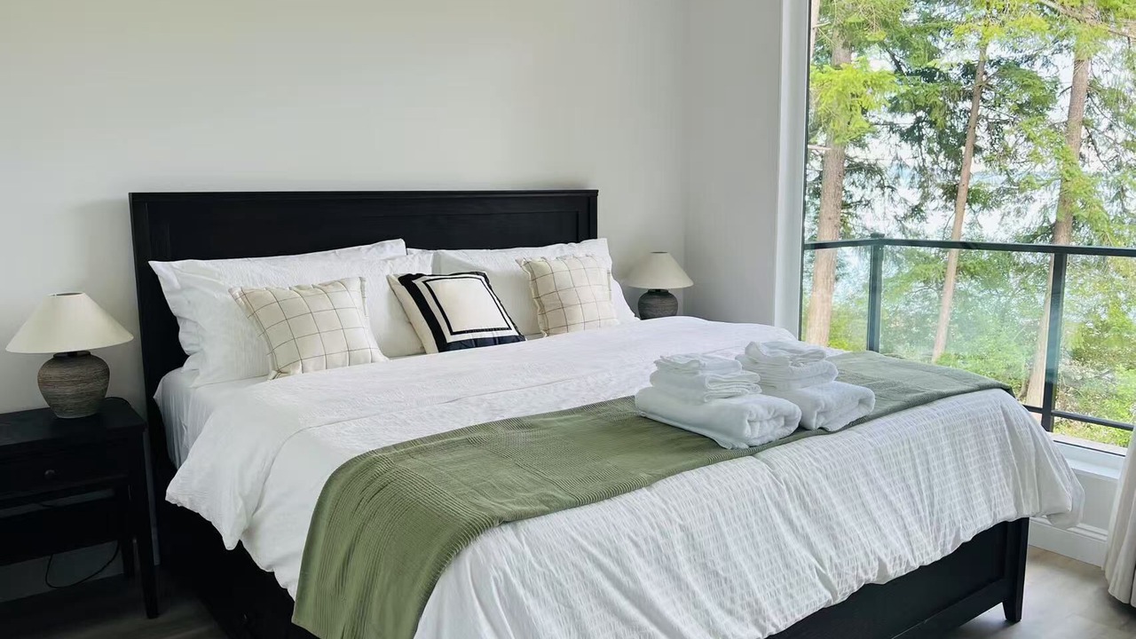 Photo of Bedroom in Yellow Point