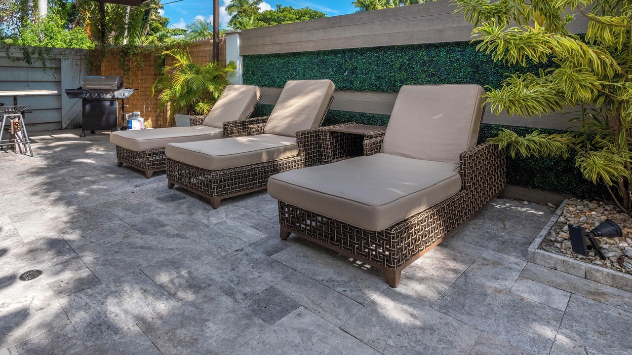 Photo of Patio Balcony in Hollywood Lakes
