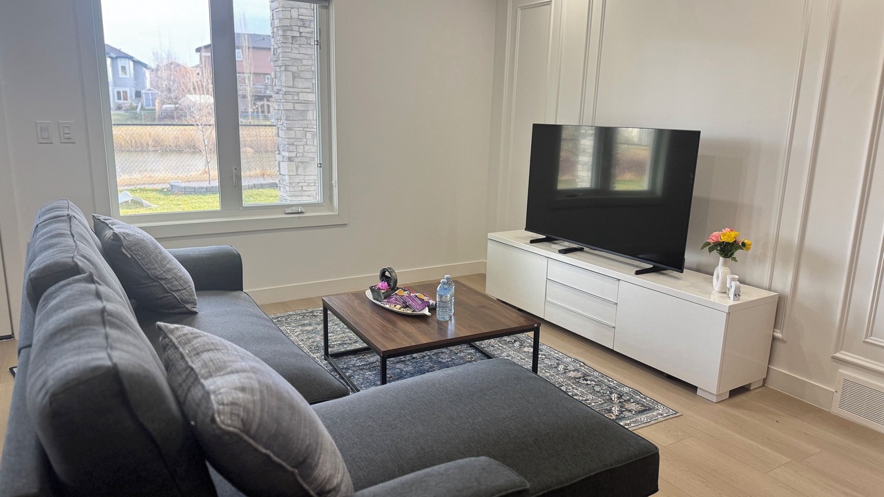 Photo of Livingroom in Airdrie