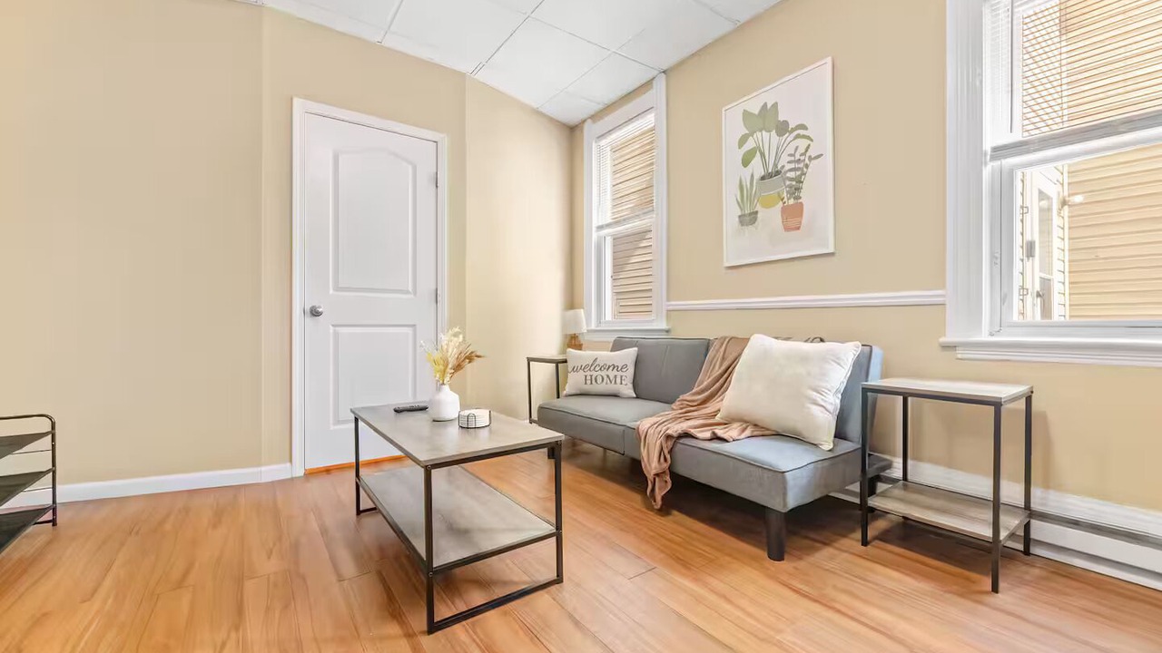 Photo of Livingroom in Little Italy