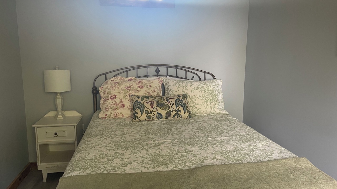 Photo of Bedroom in Crown Point