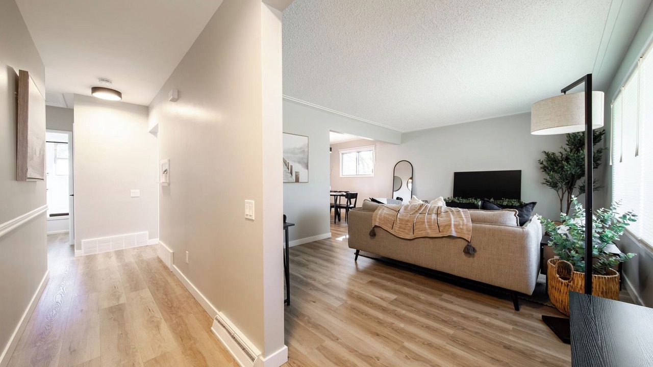 Photo of Livingroom in Northeast Edmonton