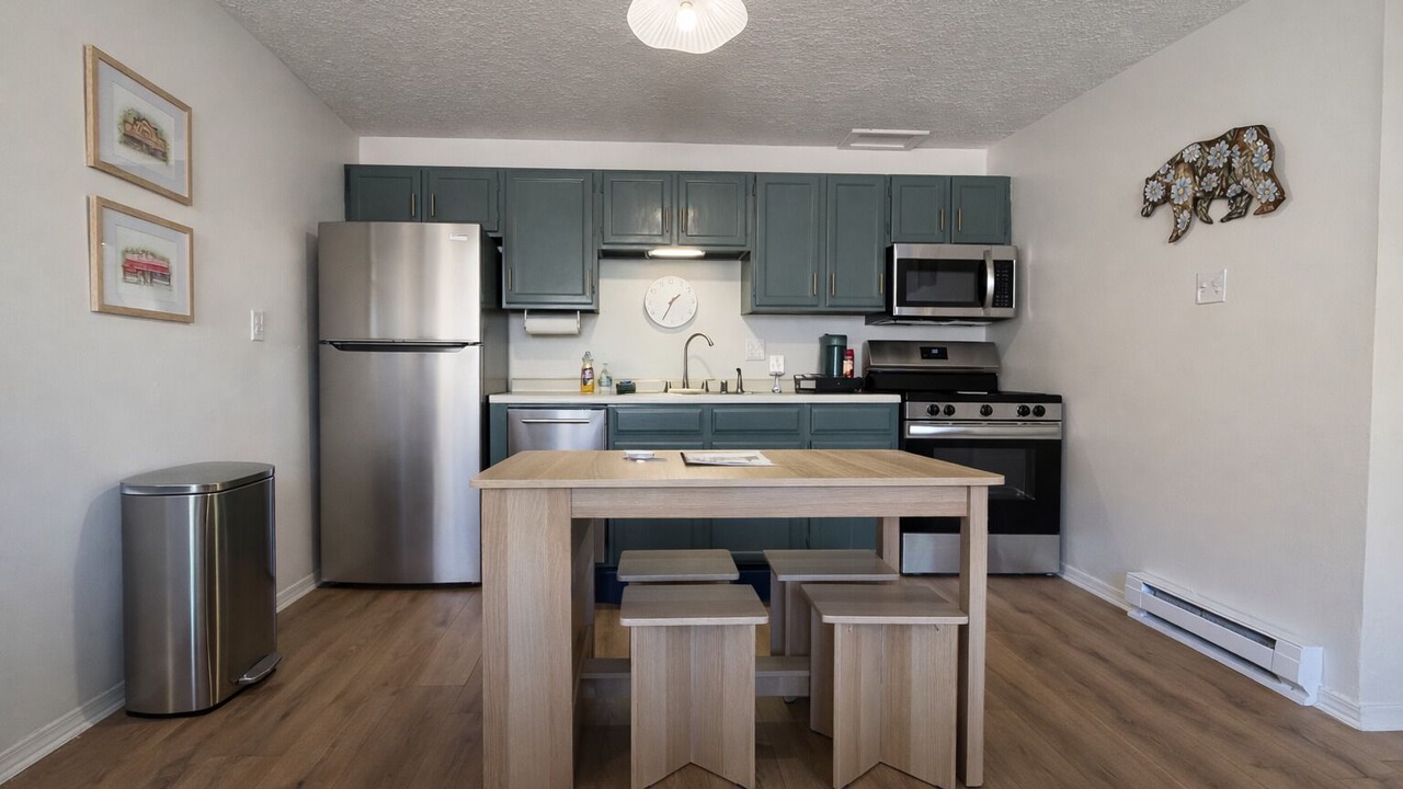 Photo of Kitchen in Red River