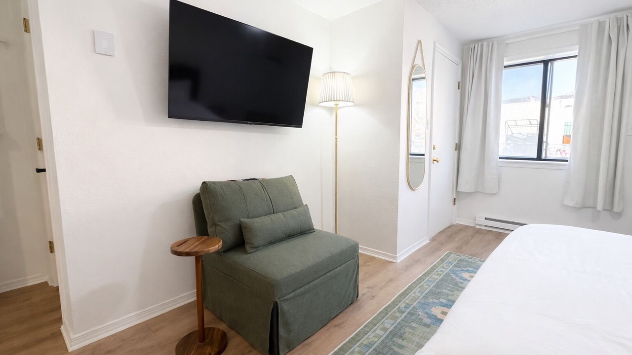 Photo of Bedroom in Red River