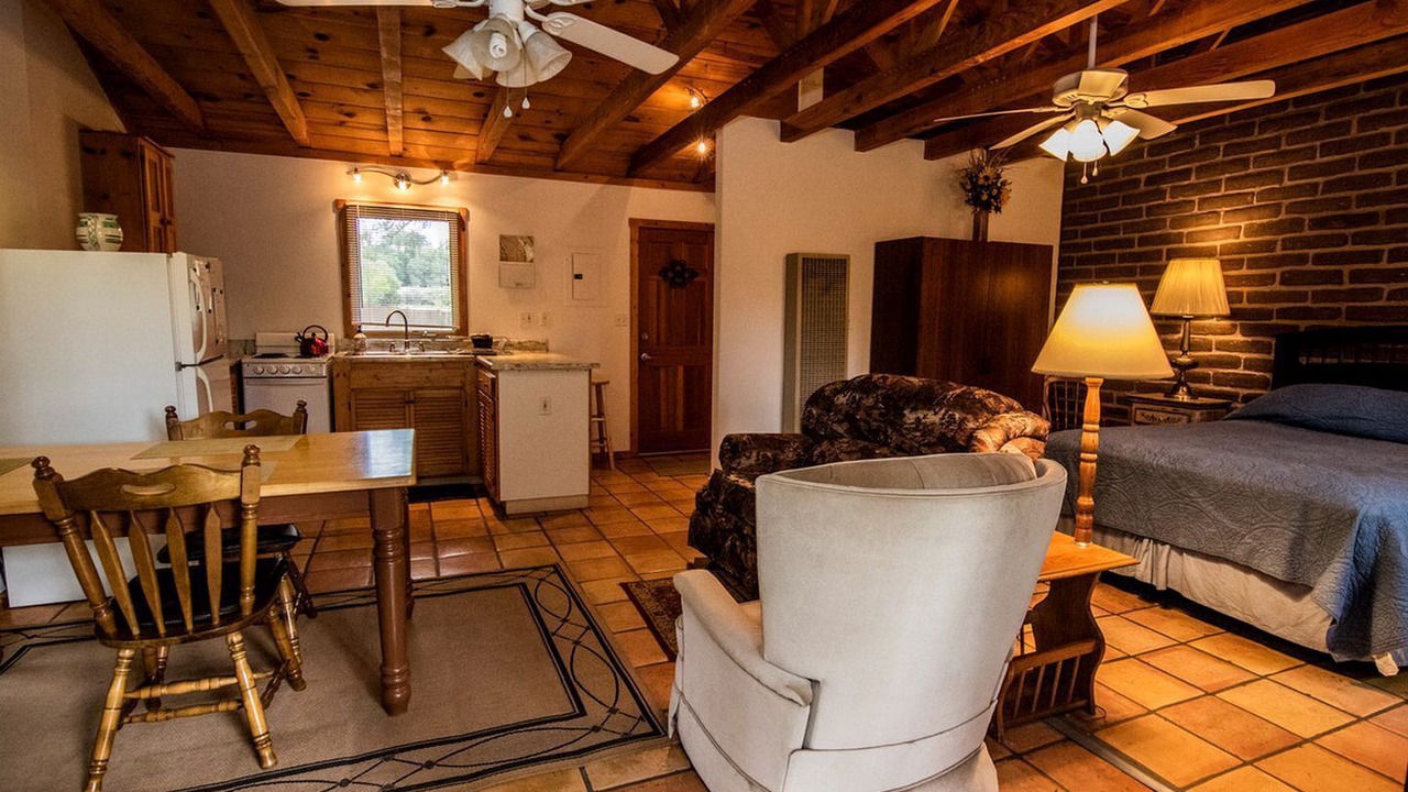 Photo of Livingroom in Pecos