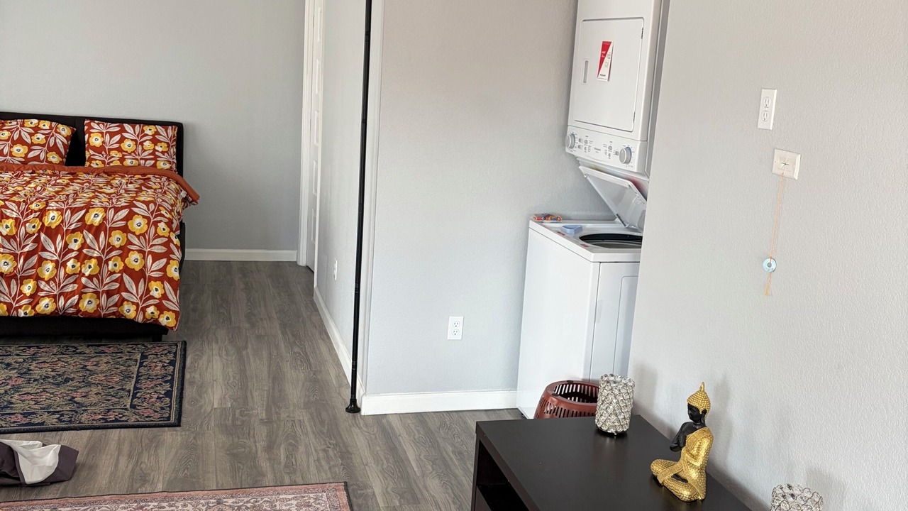 Photo of Bedroom in Castle Pines North
