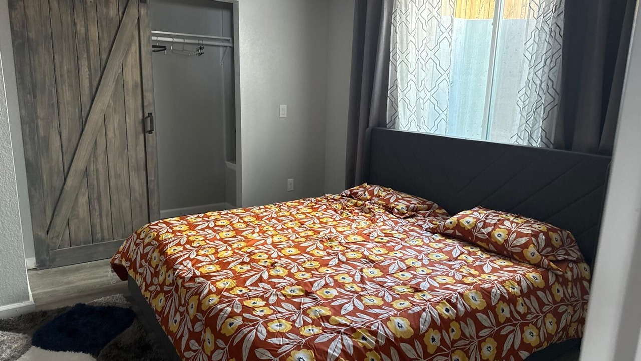 Photo of Bedroom in Castle Pines North