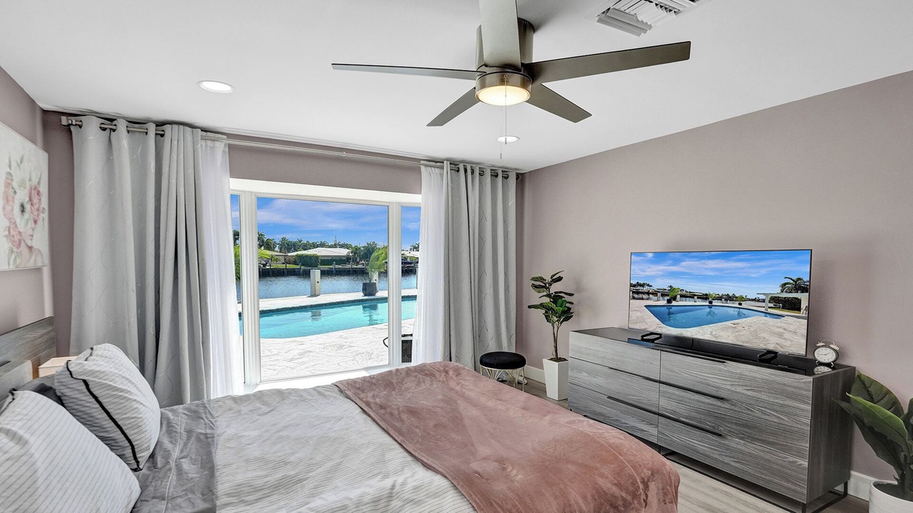 Photo of Bedroom in Garden Isles