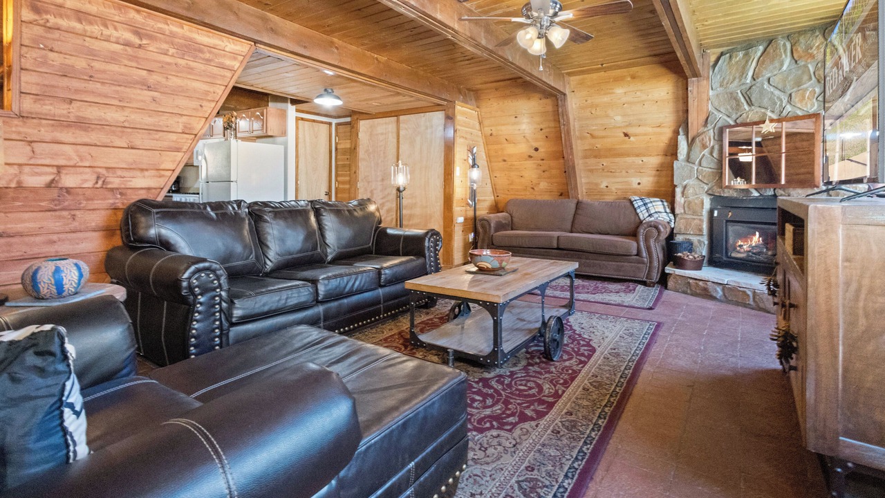 Photo of Livingroom in Red River