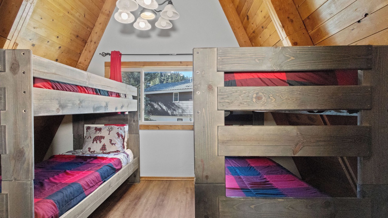 Photo of Bedroom in Red River