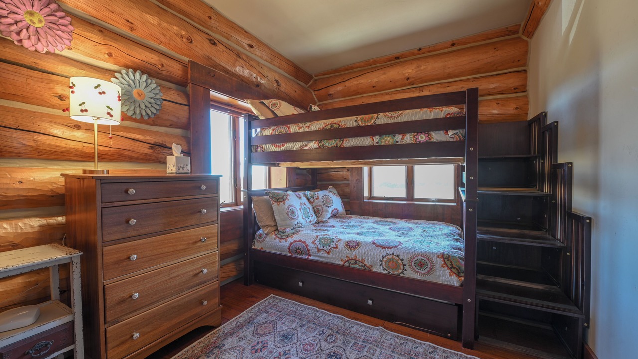 Photo of Bedroom in Crested Butte
