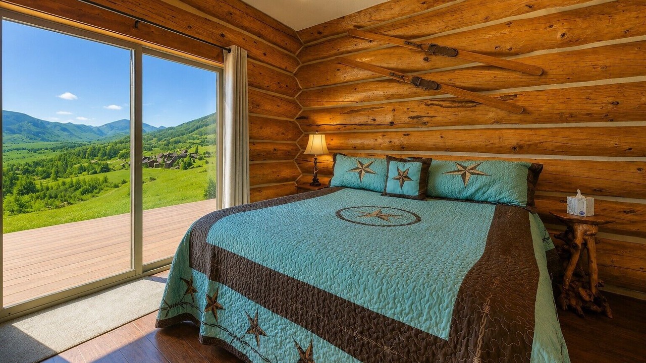 Photo of Bedroom in Crested Butte