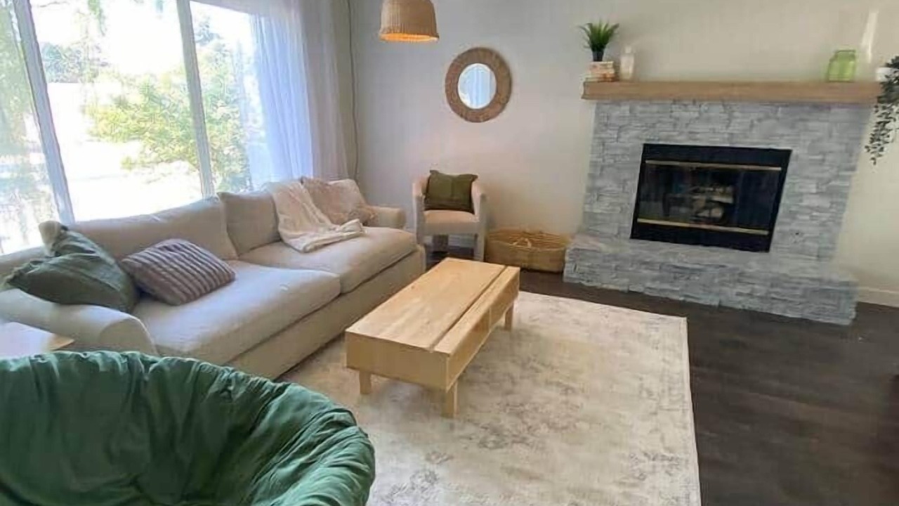 Photo of Livingroom in Red Deer