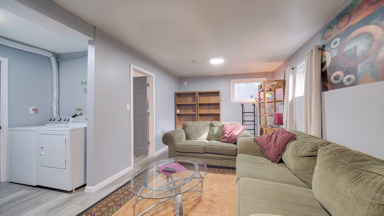 Photo of Livingroom in Richmond Heights