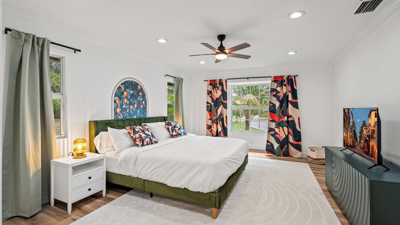 Photo of Bedroom in Lake Clarke Shores
