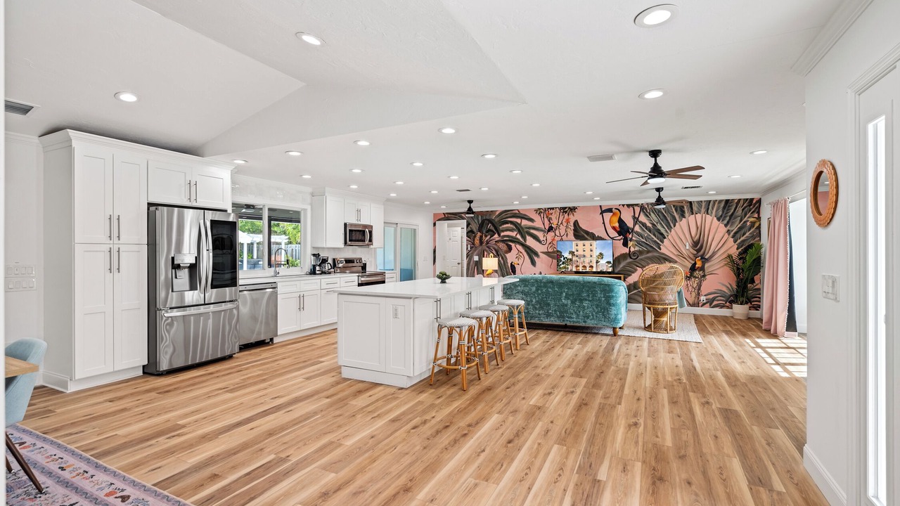 Photo of Livingroom in Lake Clarke Shores