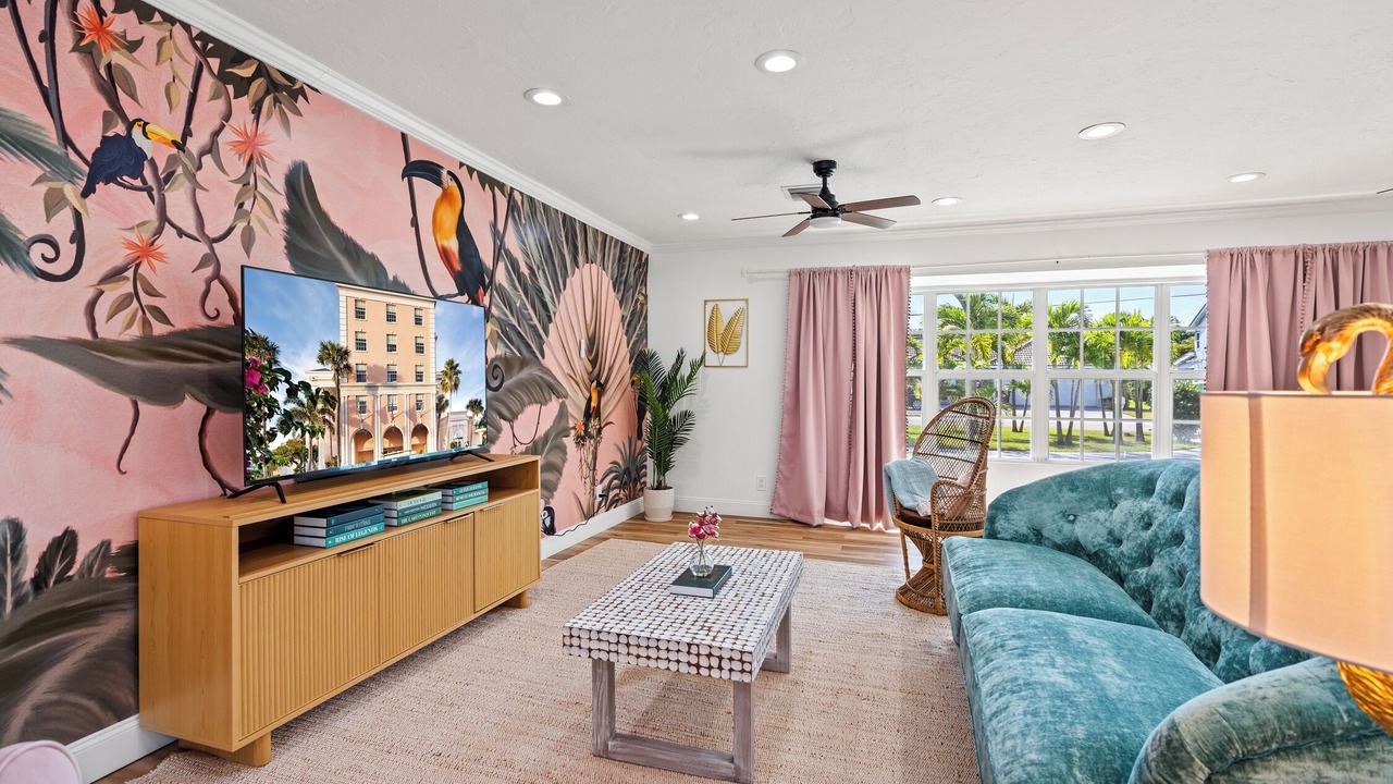 Photo of Livingroom in Lake Clarke Shores