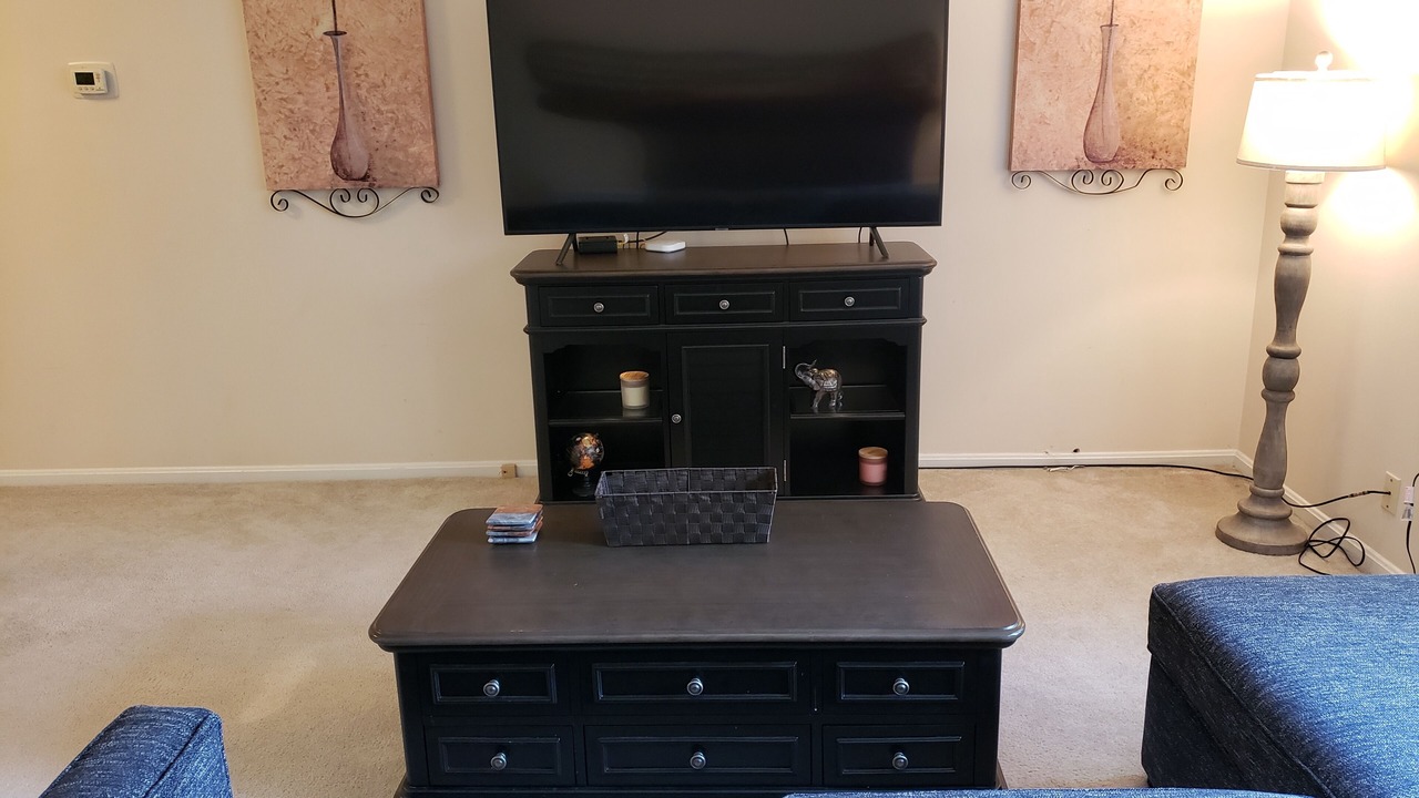Photo of Livingroom in North Olmsted