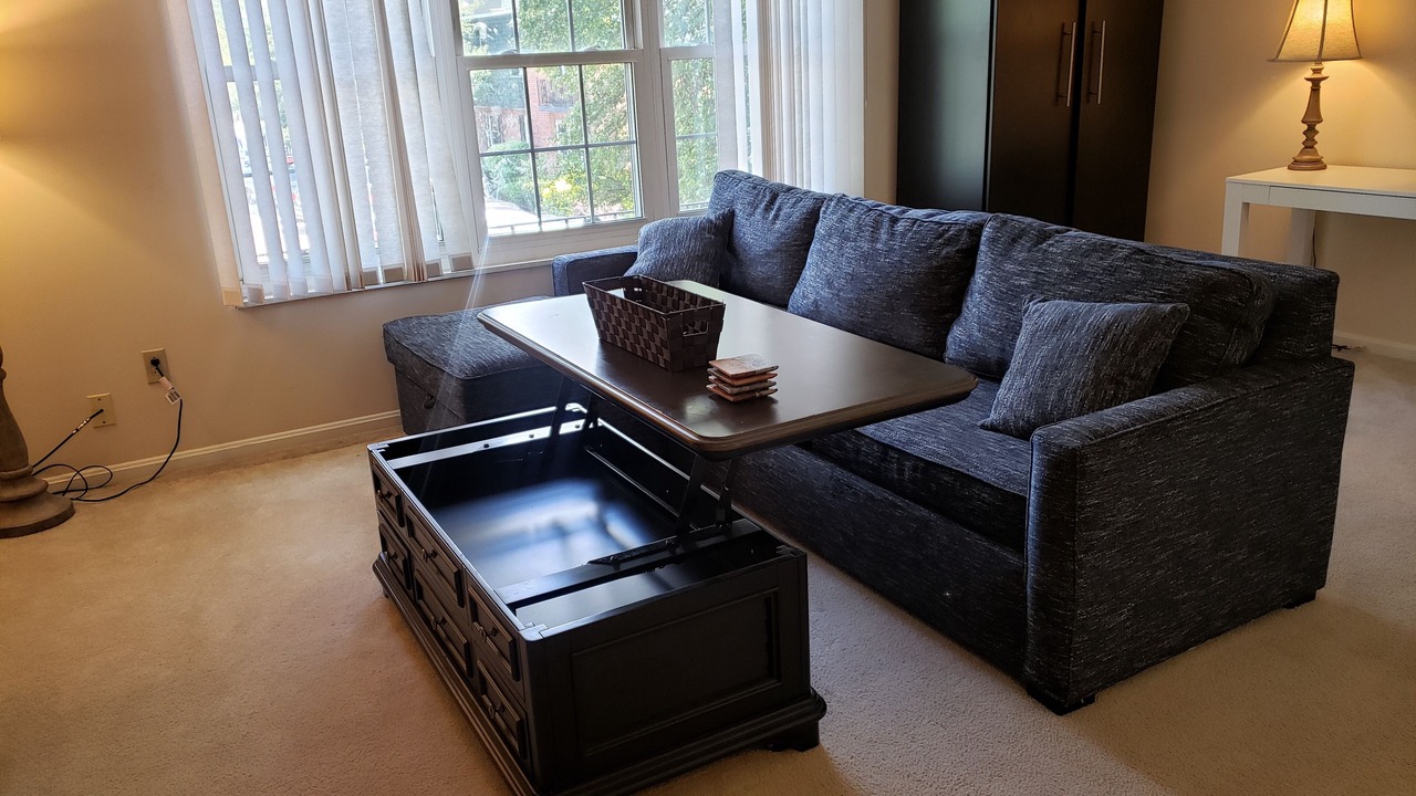 Photo of Livingroom in North Olmsted