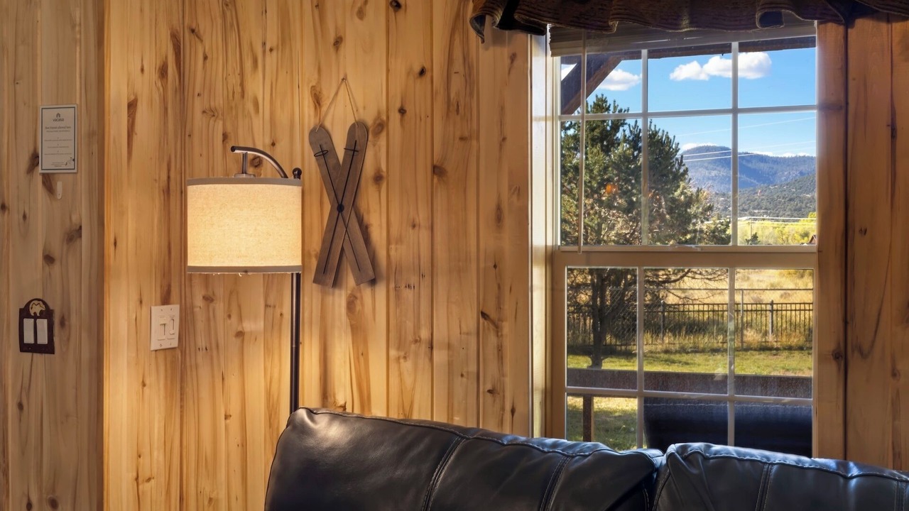 Photo of Bedroom in South Fork