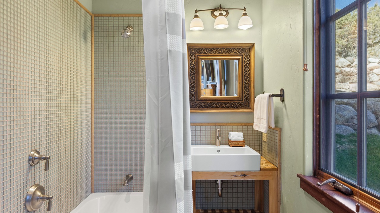 Photo of Bathroom in Basalt