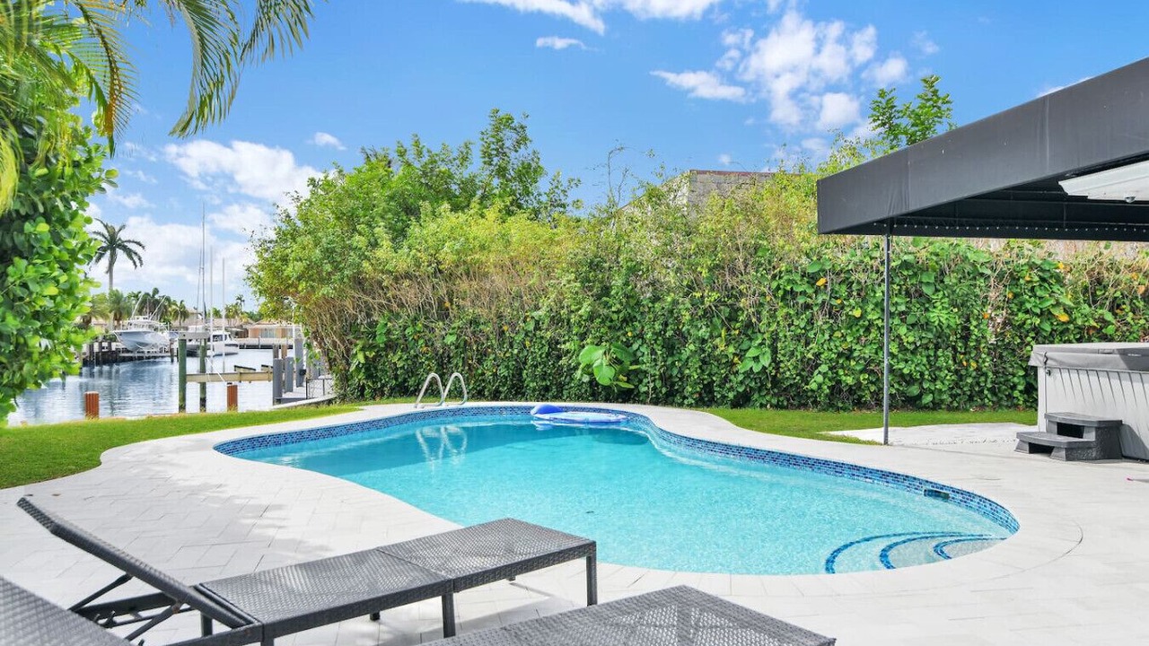 Photo of Outdoor in Lighthouse Point
