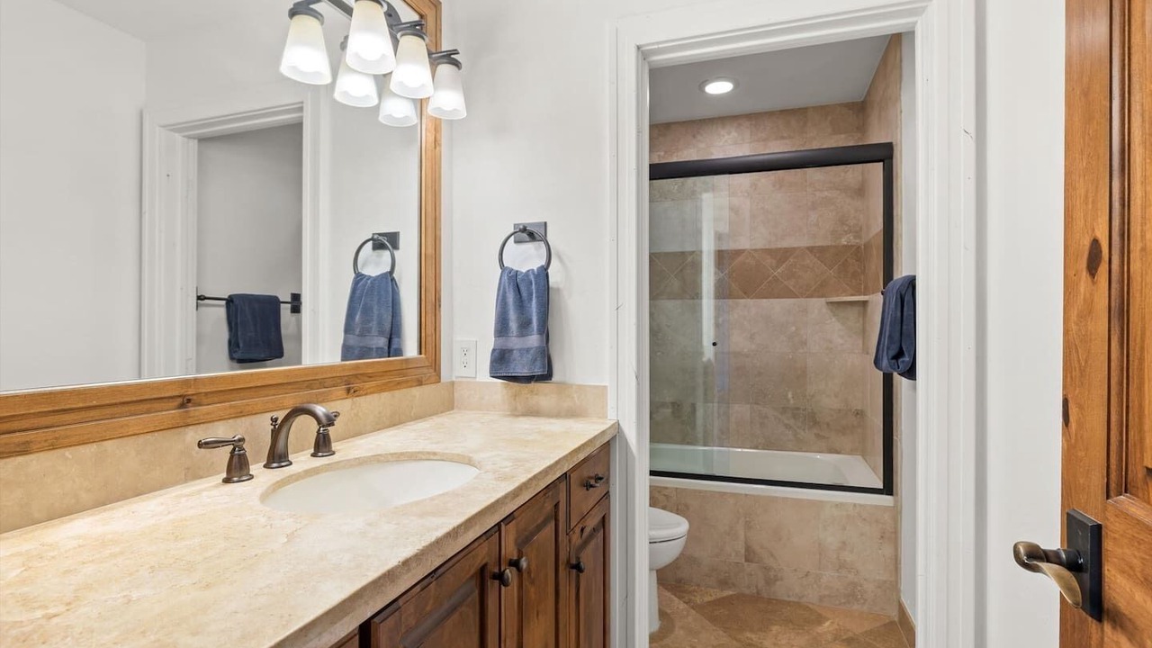Photo of Bathroom in Carbondale