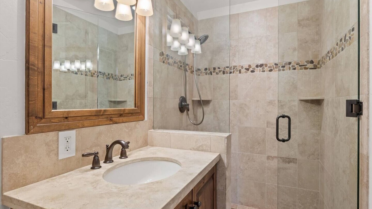 Photo of Bathroom in Carbondale