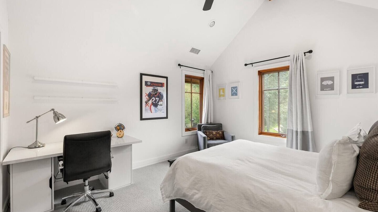 Photo of Bedroom in Carbondale