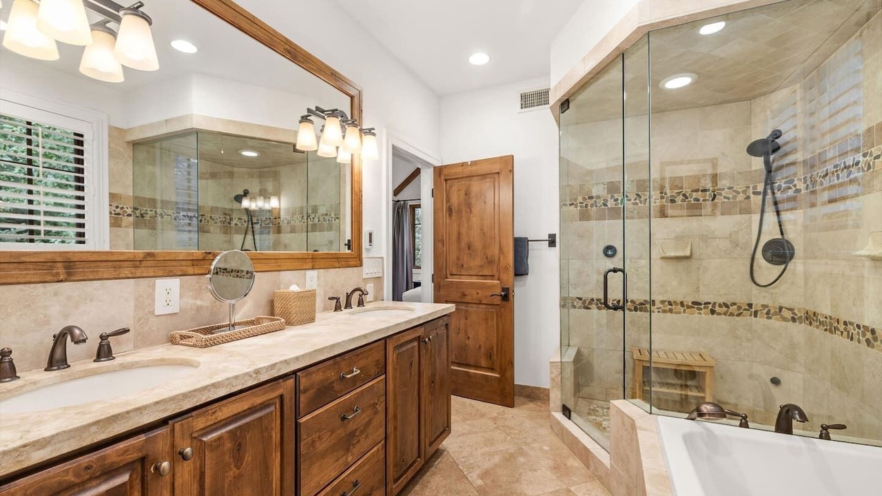 Photo of Bathroom in Carbondale