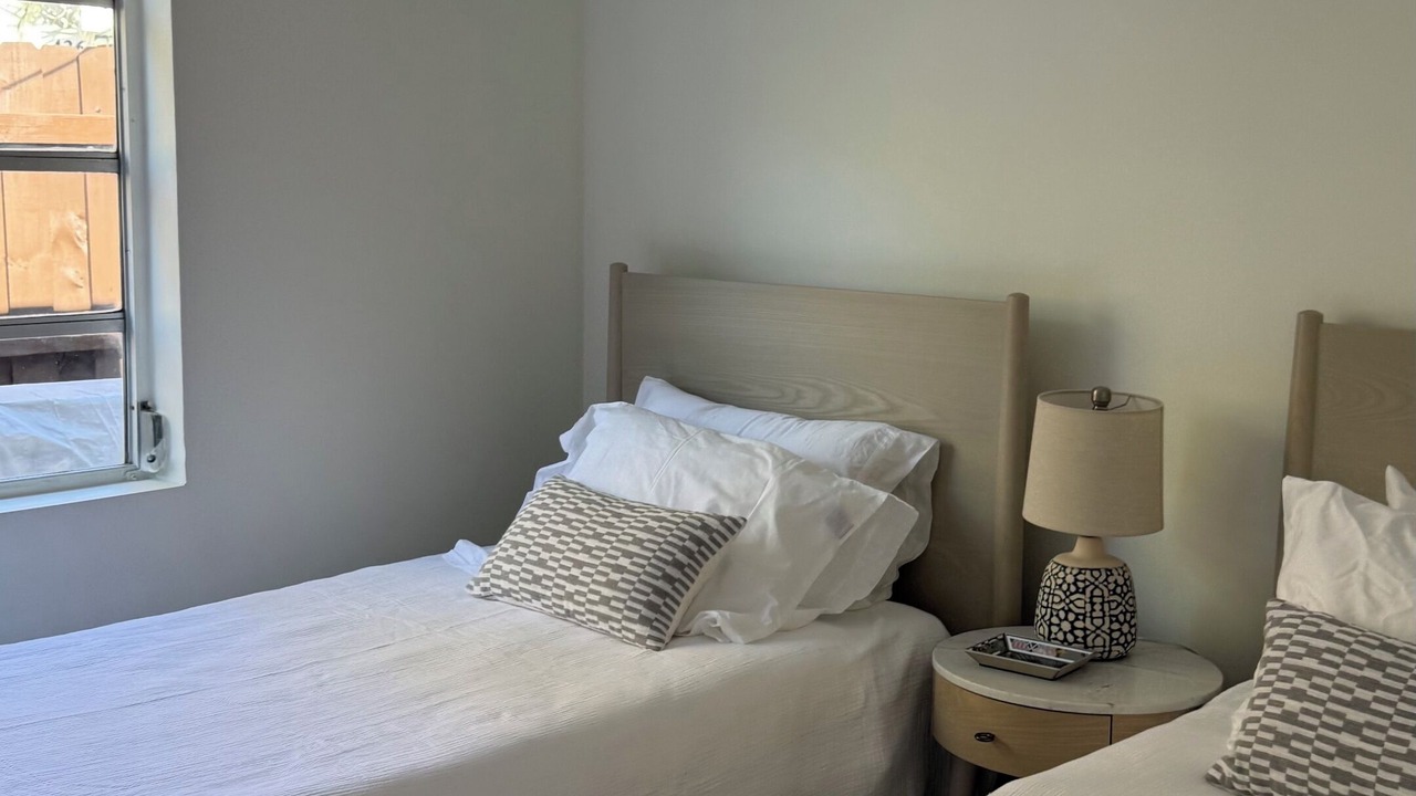 Photo of Bedroom in Old Northwood Historic District