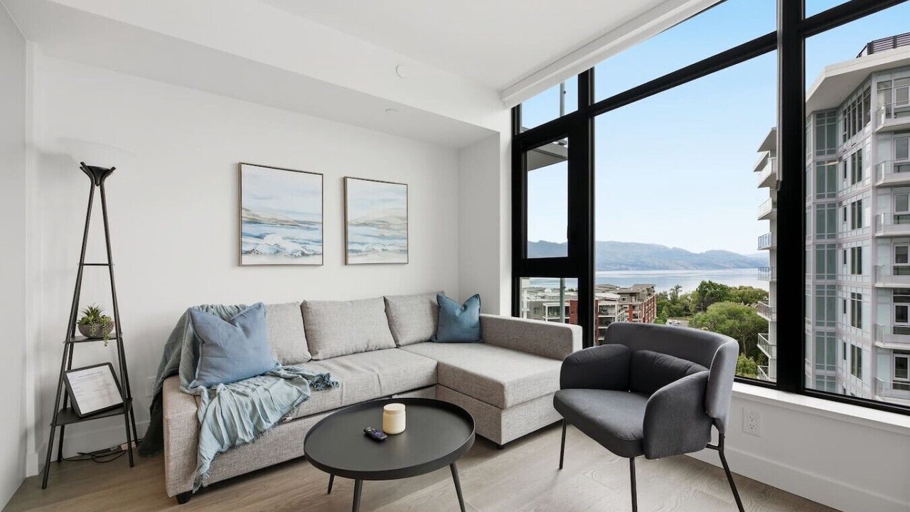 Photo of Livingroom in South Pandosy