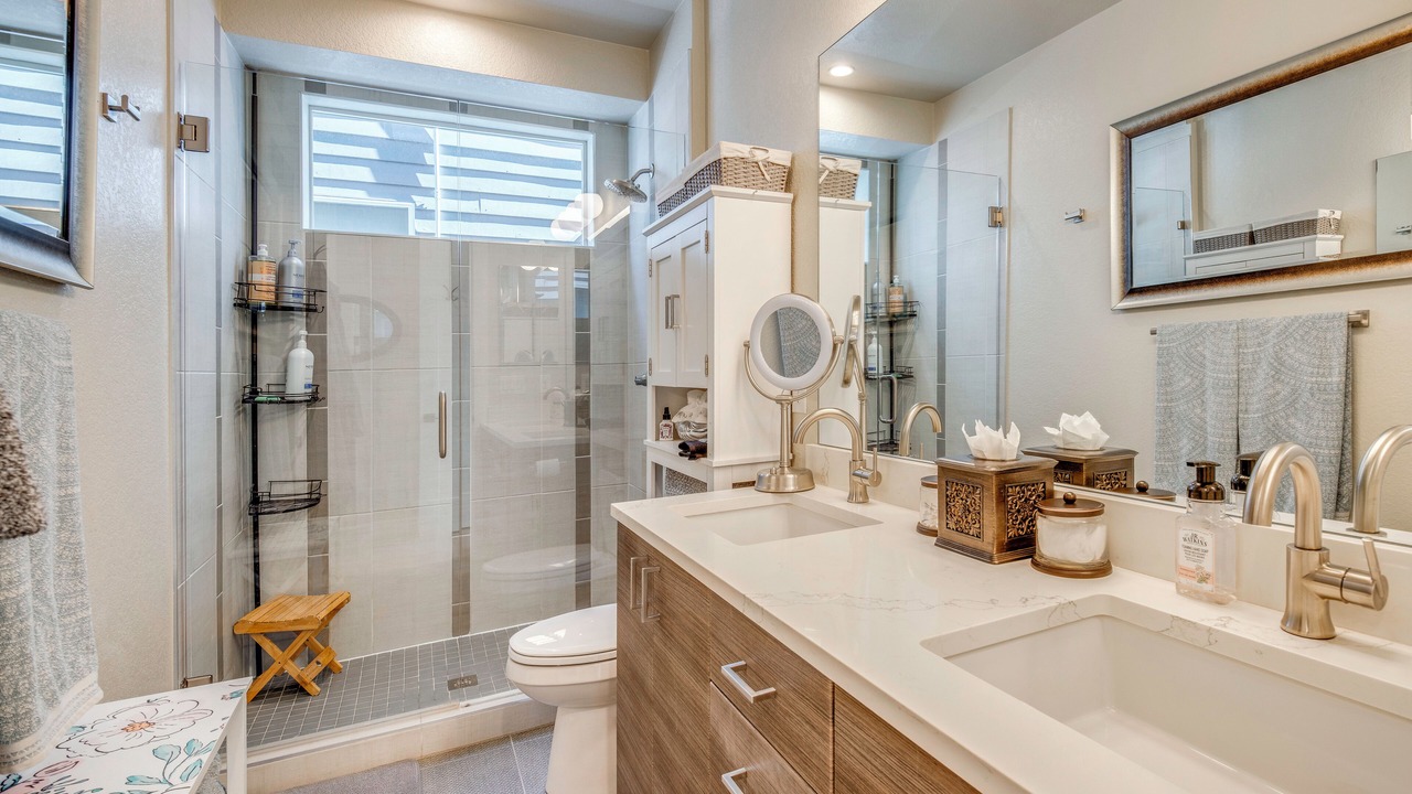 Photo of Bathroom in West Colfax