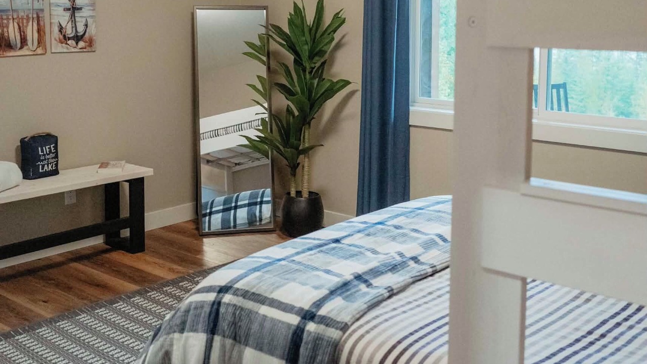 Photo of Bedroom in Eagle Bay