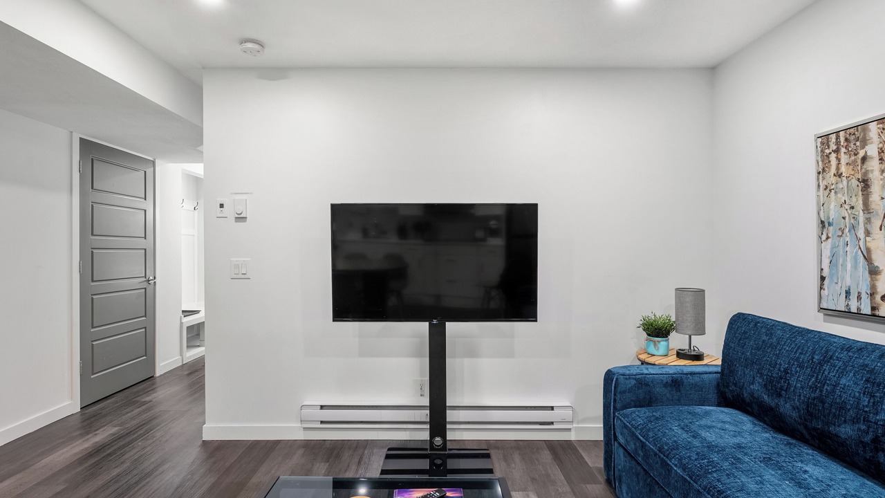 Photo of Livingroom in Chestermere