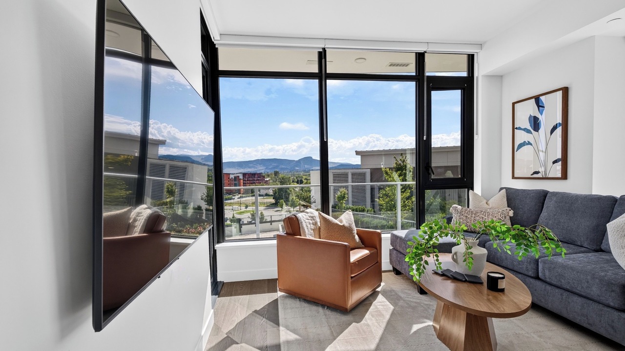 Photo of Livingroom in South Pandosy