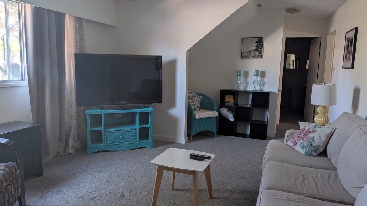 Photo of Livingroom in Okanagan-Similkameen