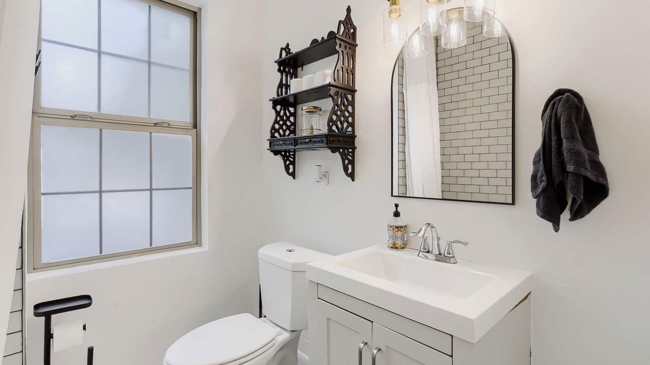Photo of Bathroom in West Colfax