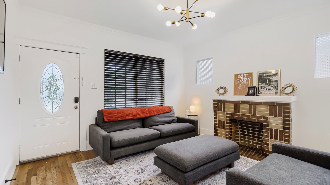 Photo of Livingroom in West Colfax