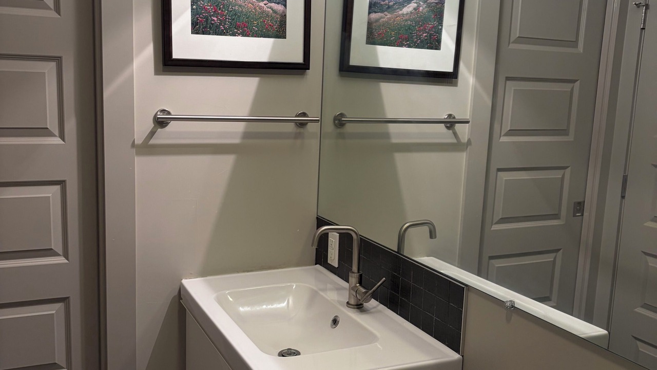 Photo of Bathroom in City Park West