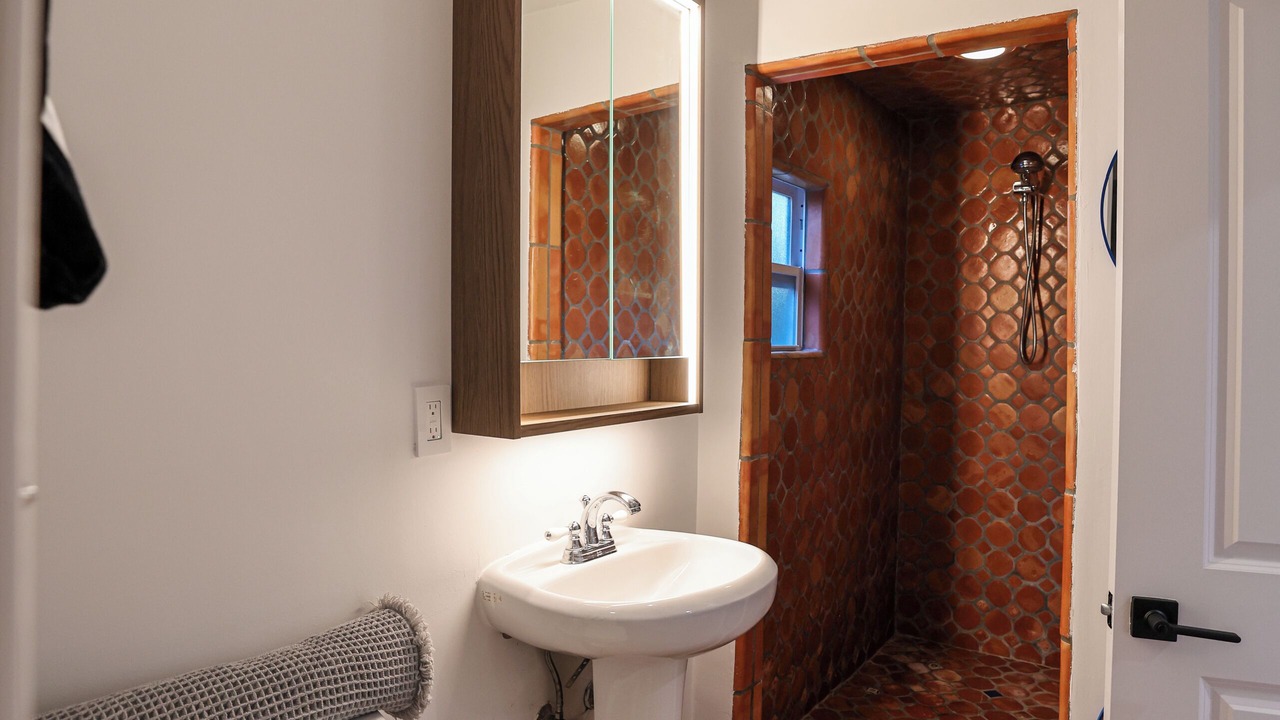 Photo of Bathroom in Parker Ridge