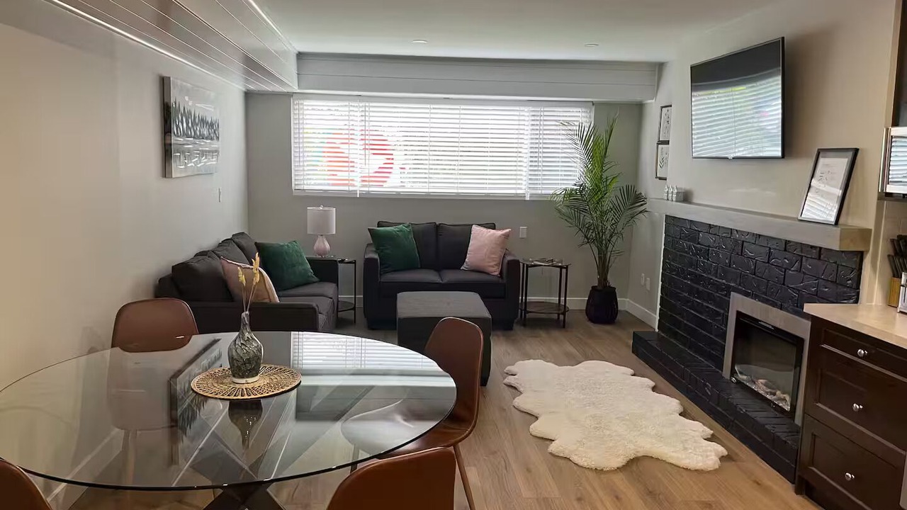 Photo of Livingroom in Port Coquitlam