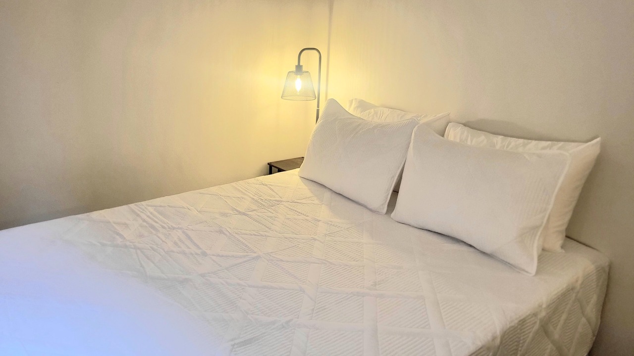 Photo of Bedroom in Renfrew-Collingwood